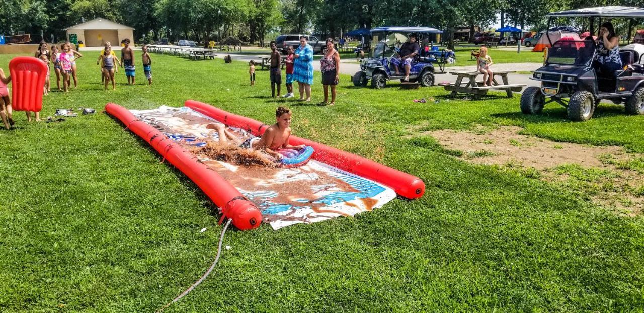 מלון Sandusky Koa Holiday Campground מראה חיצוני תמונה