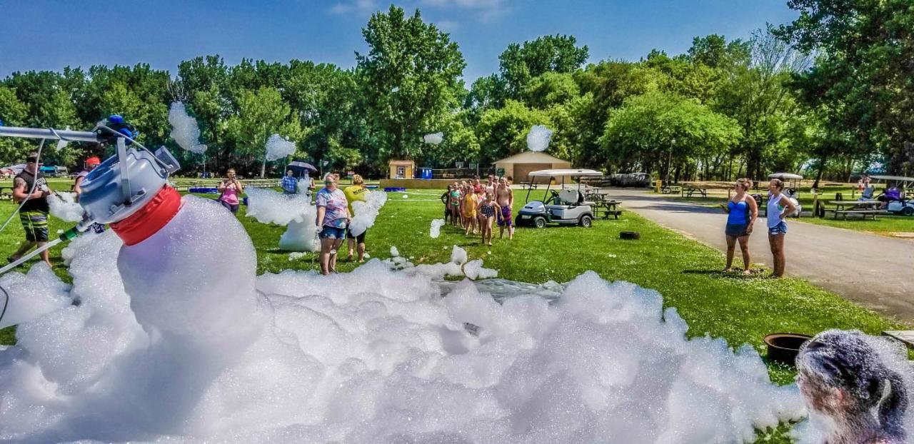 מלון Sandusky Koa Holiday Campground מראה חיצוני תמונה