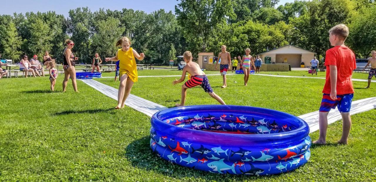 מלון Sandusky Koa Holiday Campground מראה חיצוני תמונה